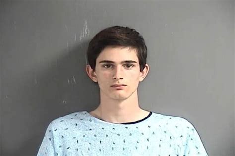 zachary latham stabbing reddit|Did He Kill Neighbor to Become ‘TikTok Famous,’ or。